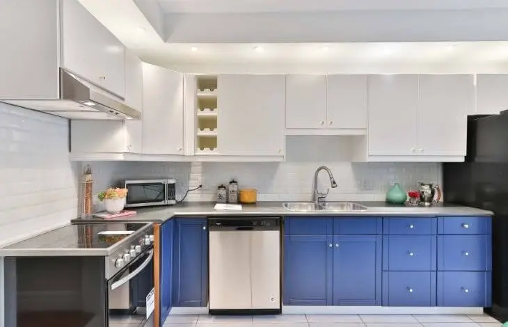 L shape modular kitchen blue and white combination hd image